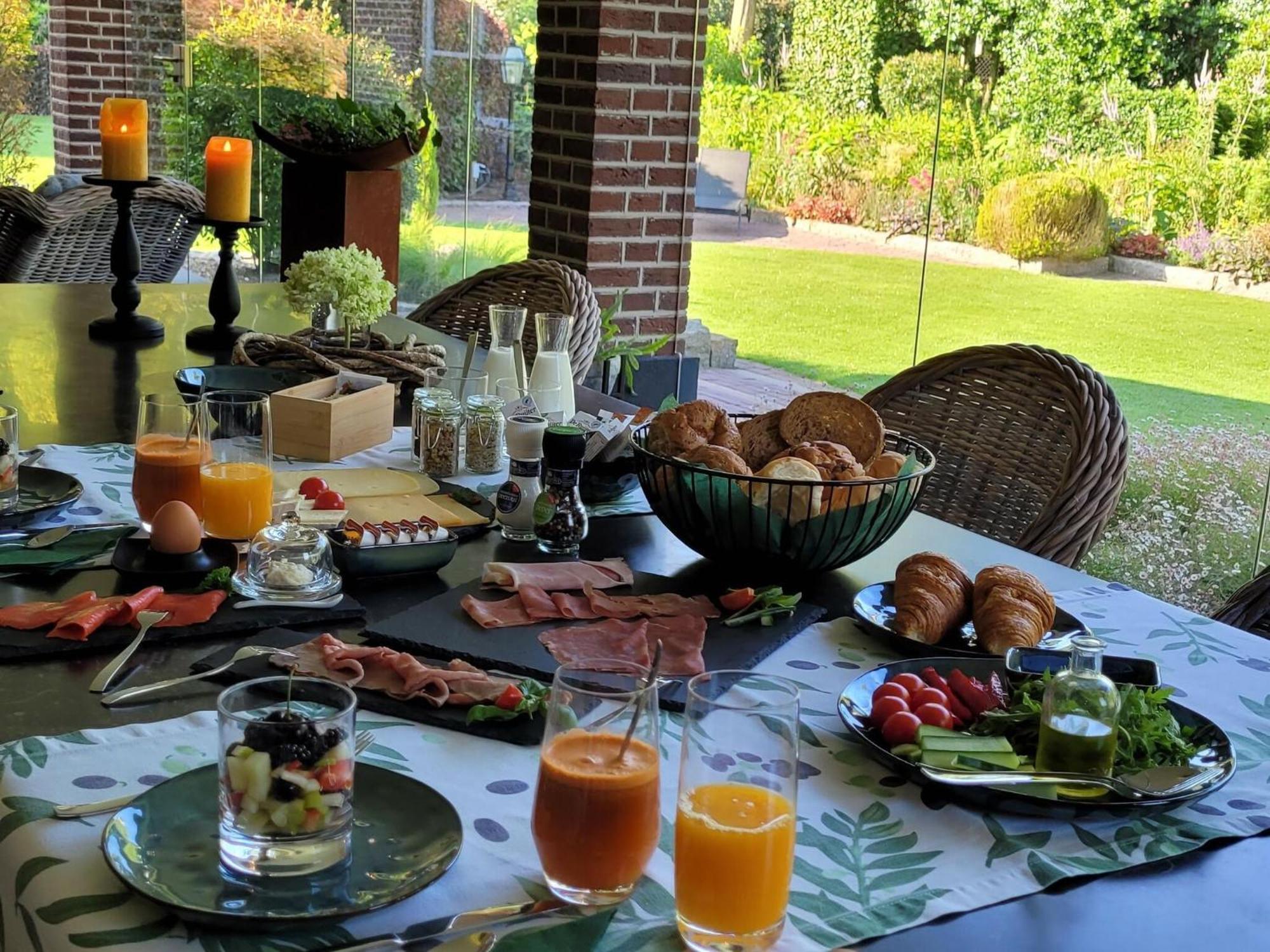 B&B Villa In Overloon With Garden 외부 사진