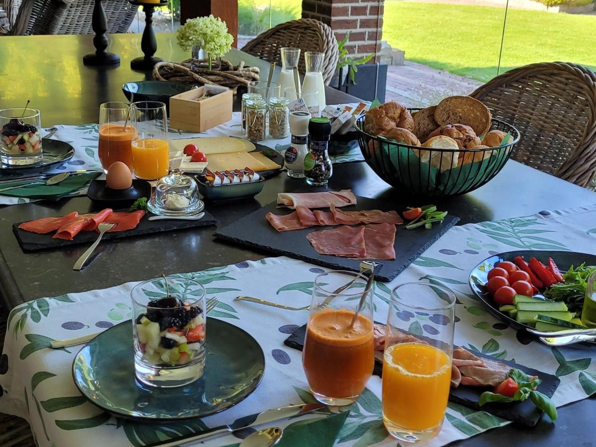 B&B Villa In Overloon With Garden 외부 사진